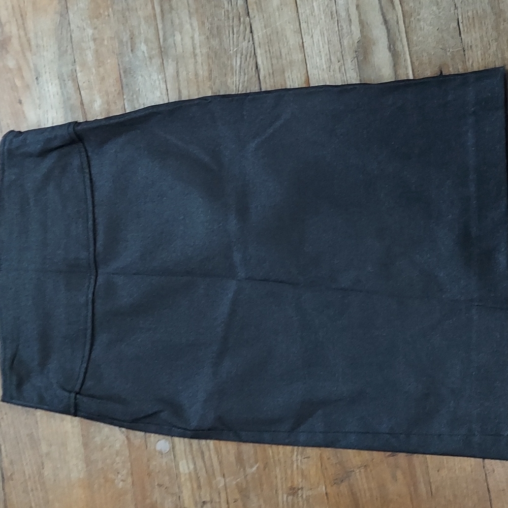 Skirts - Picture 4 of 16